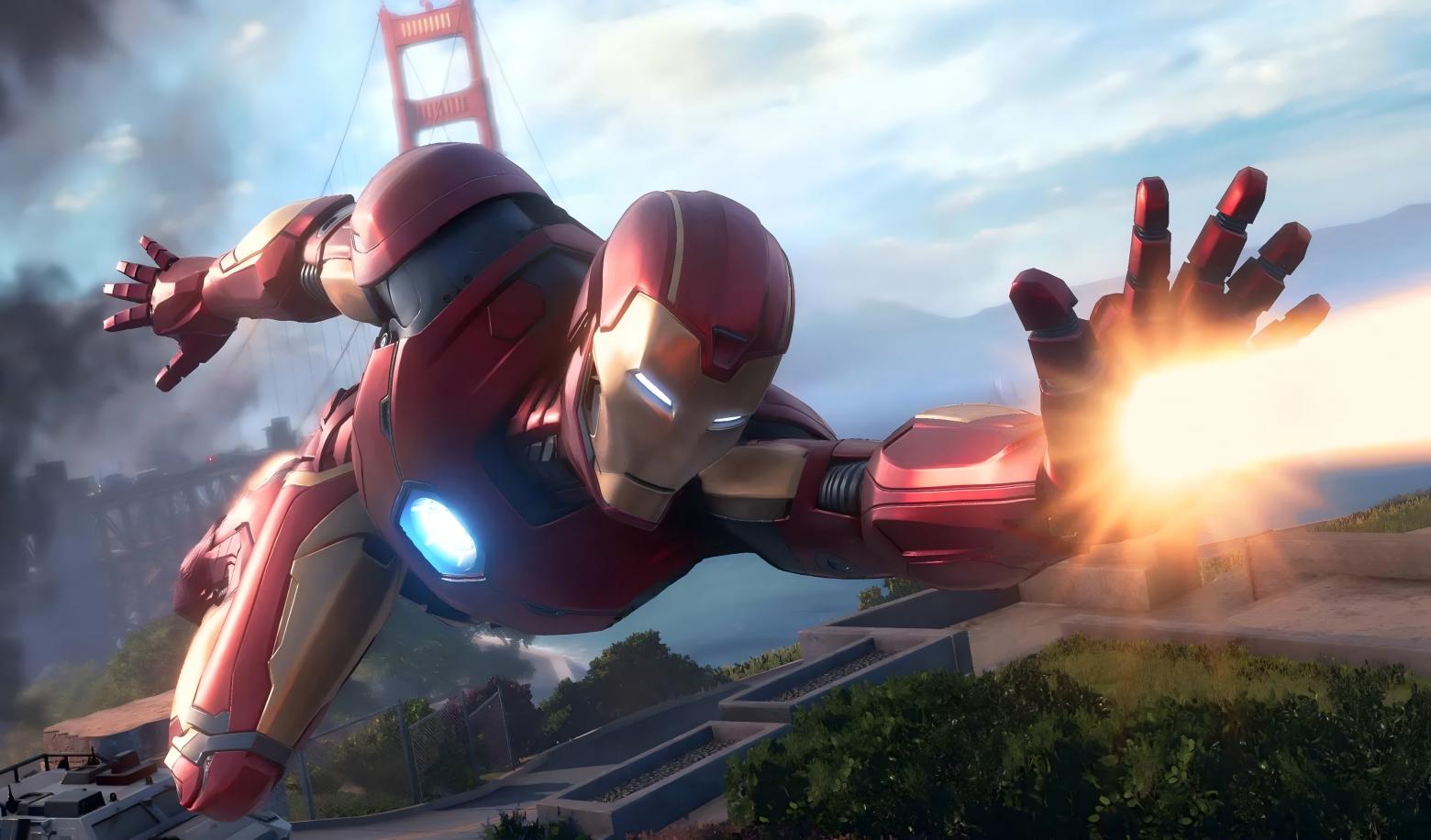 Which Avenger plays a key role in destroying the mothership, which disables the Chitauri army?